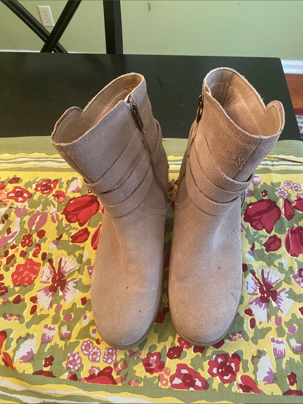 Women’s Taupe Suede Ankle Boots by Koolaburra by UGG- size 8.